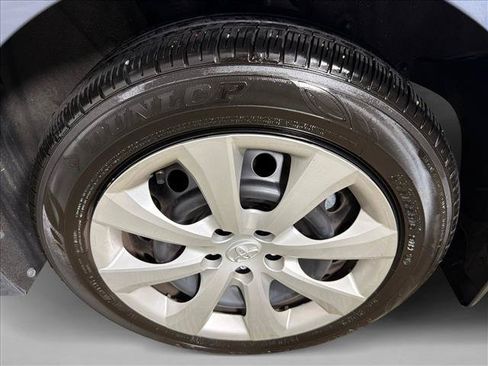 Used 2026 Toyota Corolla LE FWD image 19