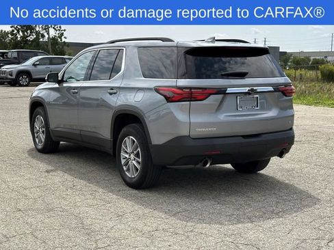 Certified 2023 Chevrolet Traverse LT FWD image 3