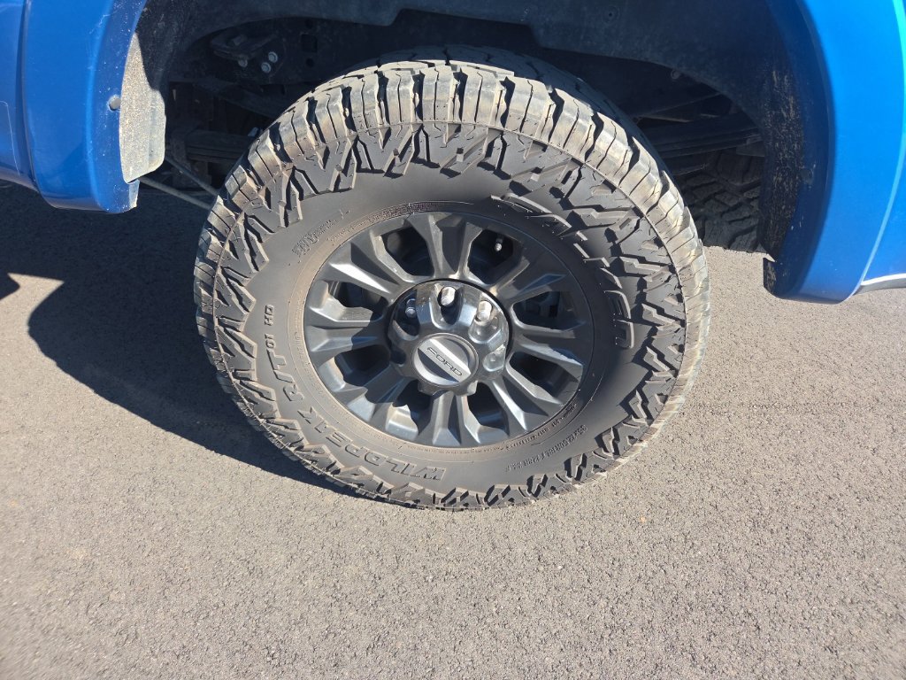 Used 2020 Ford F250 Platinum w/ Tremor Off-Road Package AWD/4WD image 36