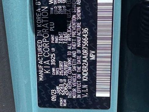 Certified 2024 Kia Seltos EX FWD image 17