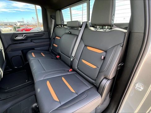 New 2026 GMC Sierra 2500 AT4 w/ AT4 Premium Plus Package AWD/4WD image 17