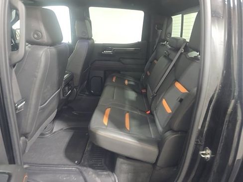 Used 2023 GMC Sierra 1500 AT4 w/ Technology Package AWD/4WD image 12