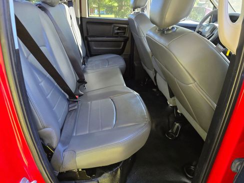 Used 2014 RAM 1500 ST RWD image 15