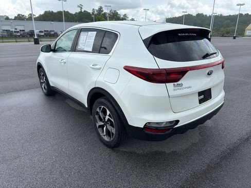 Used 2022 Kia Sportage LX FWD image 3