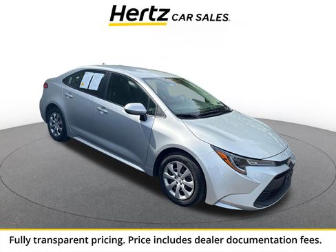 Used 2025 Toyota Corolla LE FWD image 1