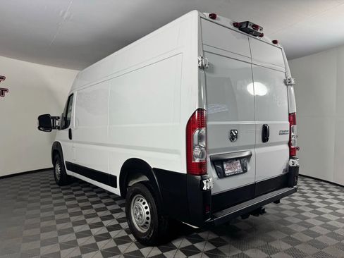 Used 2024 RAM ProMaster 2500 image 25