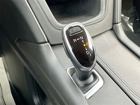 Used 2019 Cadillac XT5 Luxury image 16