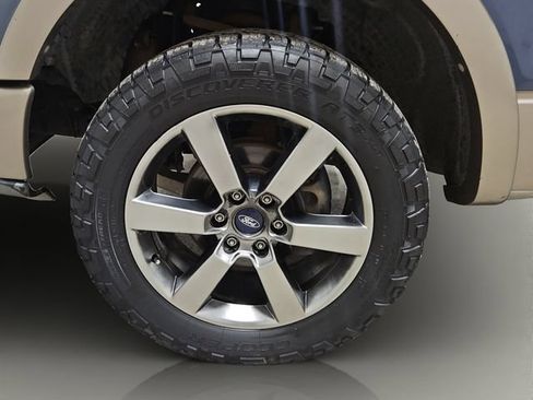Used 2004 Ford F150 Lariat RWD image 24