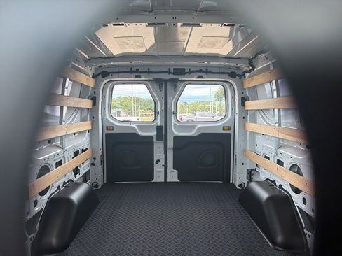 Used 2025 Ford Transit 250 Low Roof w/ Exterior Upgrade Package RWD image 3