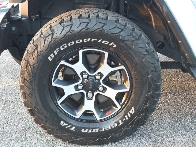 Used 2022 Jeep Wrangler Rubicon w/ LED Lighting Group AWD/4WD image 5
