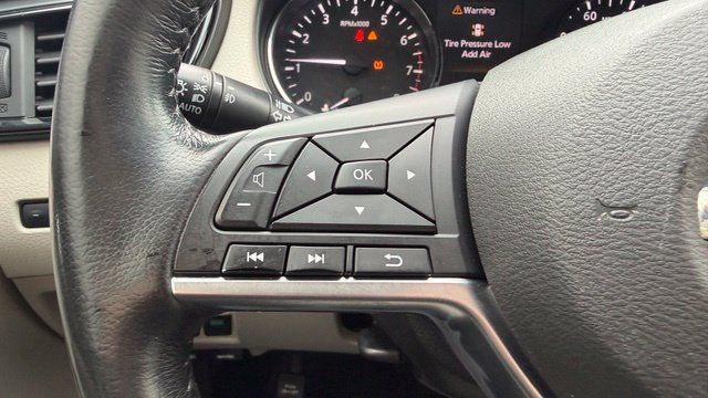 Used 2018 Nissan Rogue Sport SL w/ SL Premium Package FWD image 15