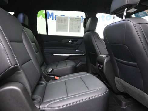 Used 2026 Chevrolet Traverse LT w/ LPO, Floor Liner Package image 8