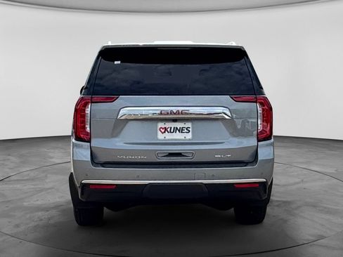 Used 2023 GMC Yukon SLT w/ SLT Premium Package AWD/4WD image 9