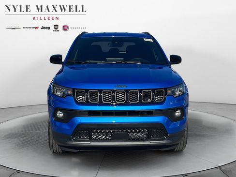 New 2026 Jeep Compass Latitude image 18