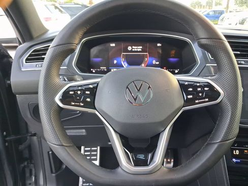 Used 2024 Volkswagen Tiguan SE R-Line FWD image 18