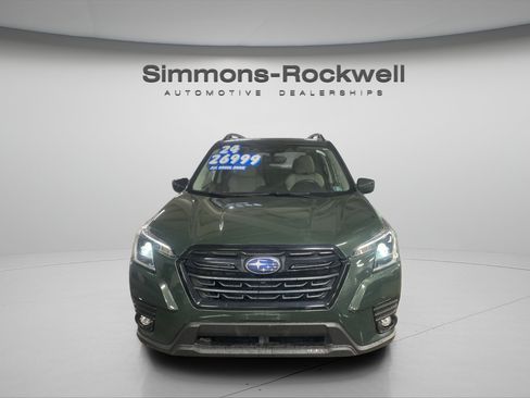 Used 2024 Subaru Forester Premium AWD/4WD image 8