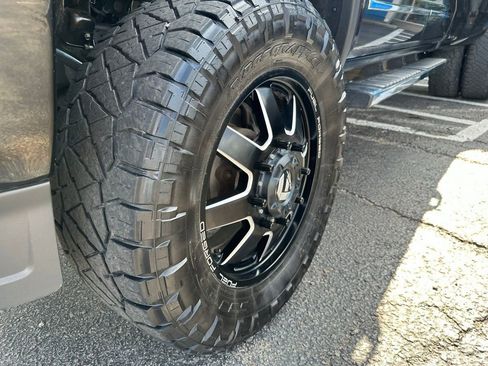 Used 2018 GMC Sierra 3500 Denali w/ Duramax Plus Package image 9