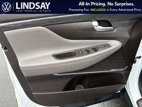 Used 2019 Hyundai Santa Fe Limited AWD/4WD image 17