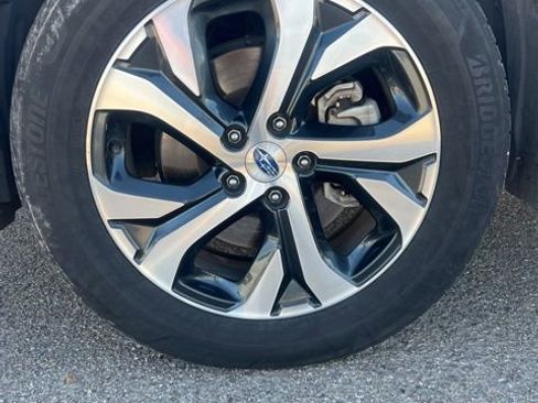 Used 2021 Subaru Outback Touring w/ Popular Package #2 image 32