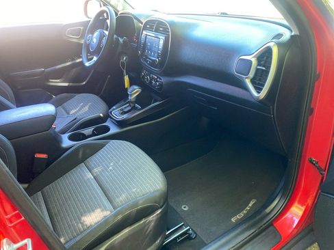 Used 2021 Kia Soul S FWD image 23