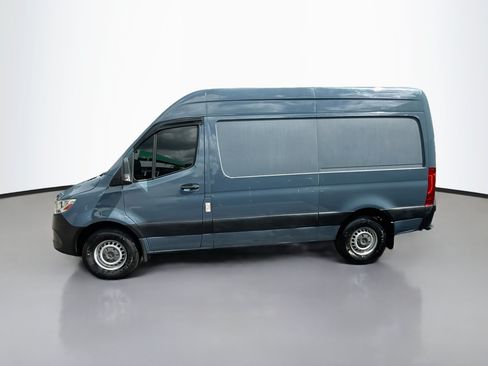 Used 2019 Mercedes-Benz Sprinter 144 image 6