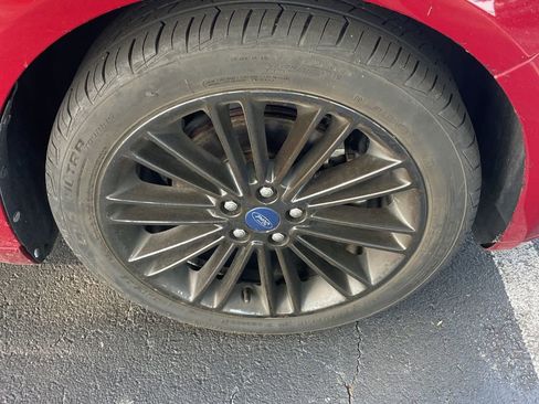 Used 2014 Ford Fusion SE w/ Equipment Group 202A image 6