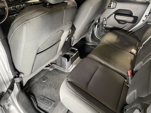 Used 2021 Jeep Wrangler Unlimited Sport image 20