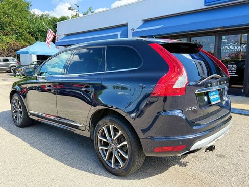 Used 2017 Volvo XC60 T6 Dynamic w/ Preferred Option Package AWD/4WD image 27