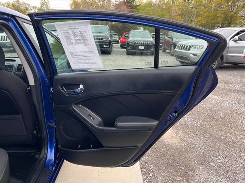 Used 2018 Kia Forte S FWD image 13