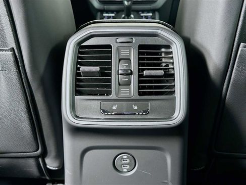 New 2026 Porsche Macan AWD/4WD image 26