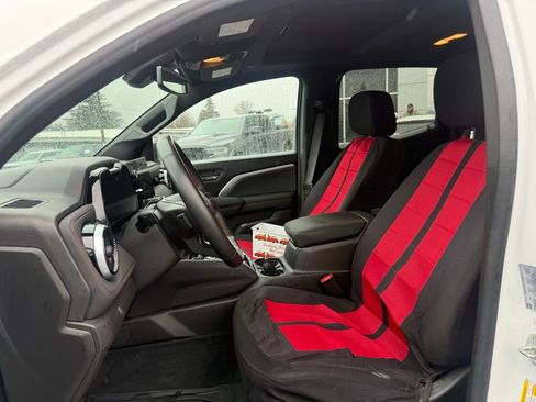 Used 2023 Chevrolet Colorado Z71 w/ Z71 Convenience Package 2 image 14