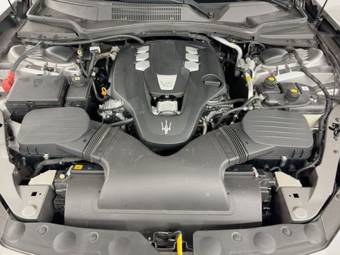 Used 2016 Maserati Ghibli 4dr Sdn image 32