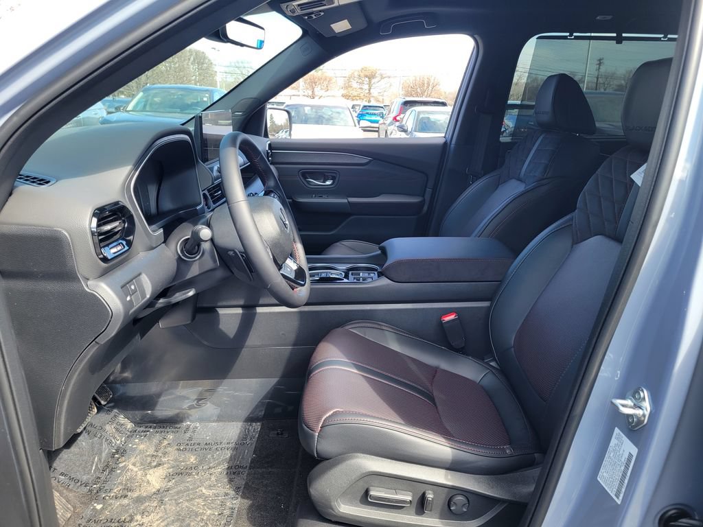 New 2026 Honda Pilot Black Edition image 14