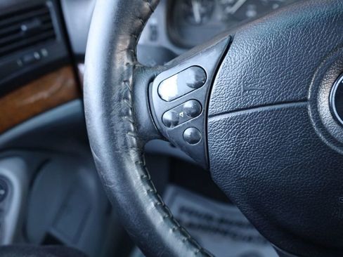 Used 2001 BMW 530i Sedan image 26