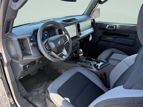 New 2026 Ford Bronco 2-Door AWD/4WD image 7