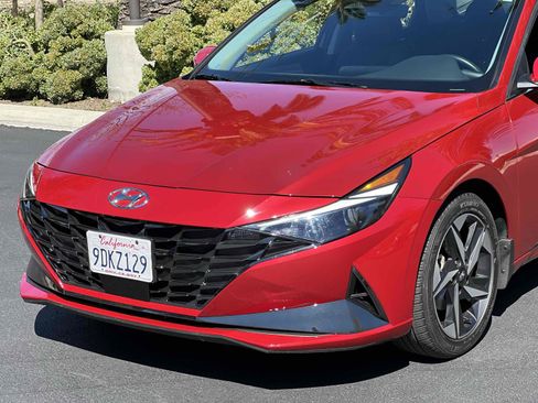 Used 2023 Hyundai Elantra Limited image 75