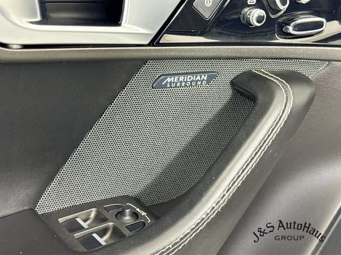 Used 2016 Jaguar F-TYPE R AWD/4WD image 25