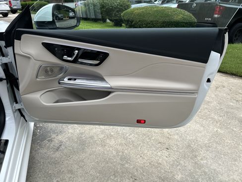 Certified 2024 Mercedes-Benz CLE 300 4MATIC Coupe image 38