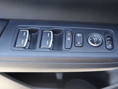 Used 2025 Honda CR-V EX-L image 35