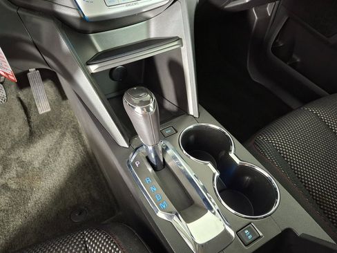 Used 2017 Chevrolet Equinox LT w/ Convenience Package image 16