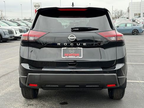New 2026 Nissan Rogue SV w/ Cold Weather Package FWD image 5