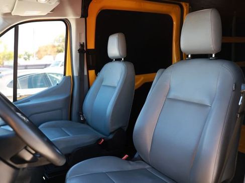 Used 2018 Ford Transit 250 148 High Roof image 9