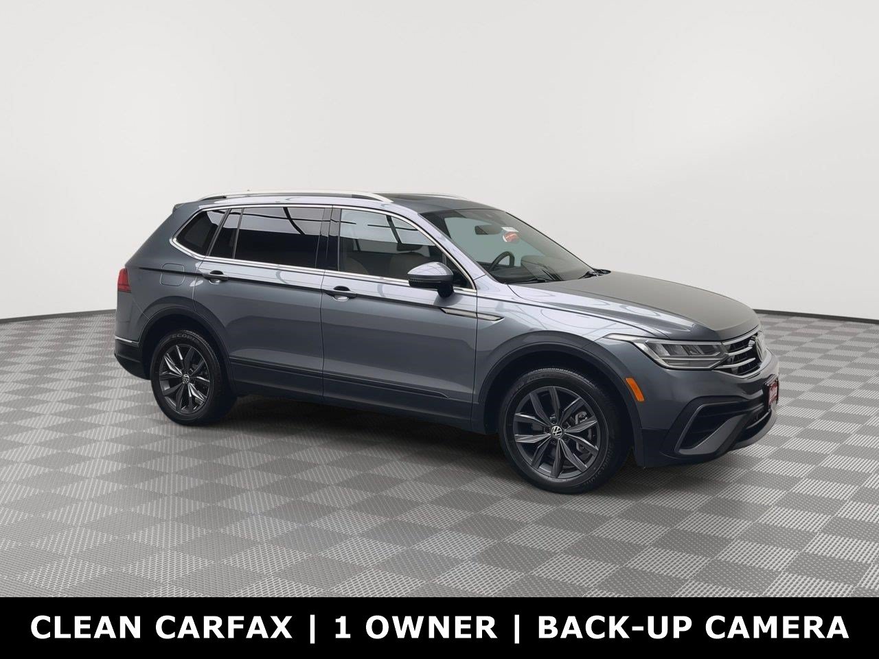 Used 2022 Volkswagen Tiguan SE AWD/4WD image 41