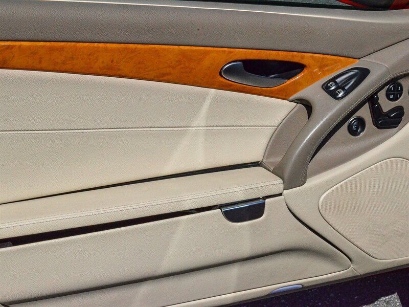 Used 2006 Mercedes-Benz SL 500 image 32