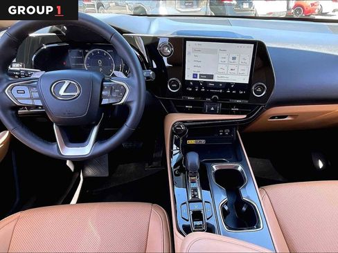 Used 2025 Lexus NX 250 FWD w/ Accessory Package (2T) image 13