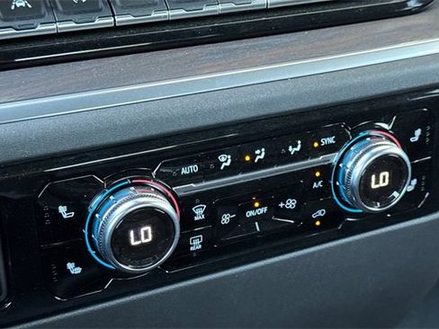 New 2026 GMC Sierra 1500 SLT w/ Max Trailering Package image 23