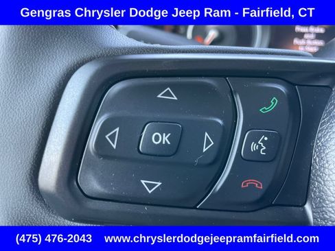 Certified 2025 Jeep Gladiator Mojave w/ Safety Group AWD/4WD image 45