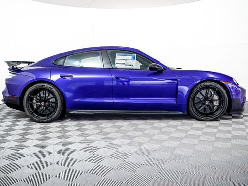New 2025 Porsche Taycan Turbo GT image 9