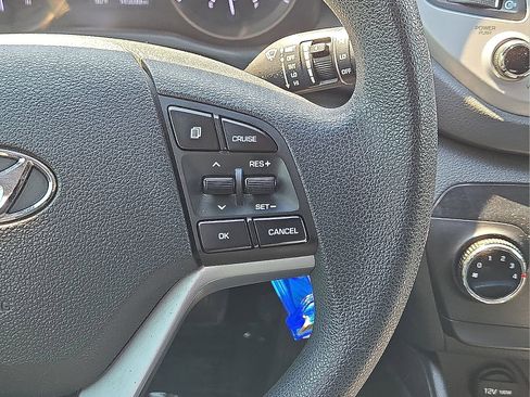 Used 2018 Hyundai Tucson SE FWD image 17