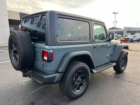 Used 2026 Jeep Wrangler Sport AWD/4WD image 8